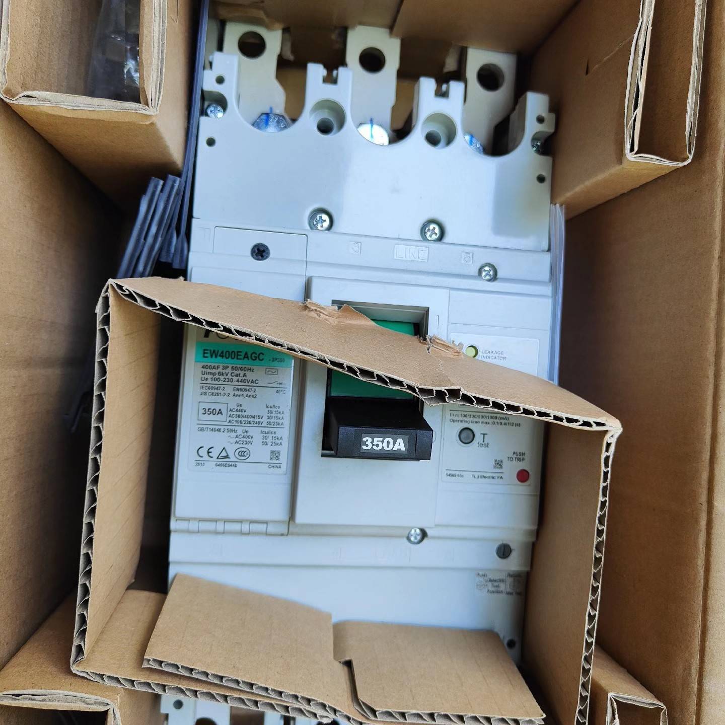 议价适用EW400EAGC,富士漏电断路器,350A维修