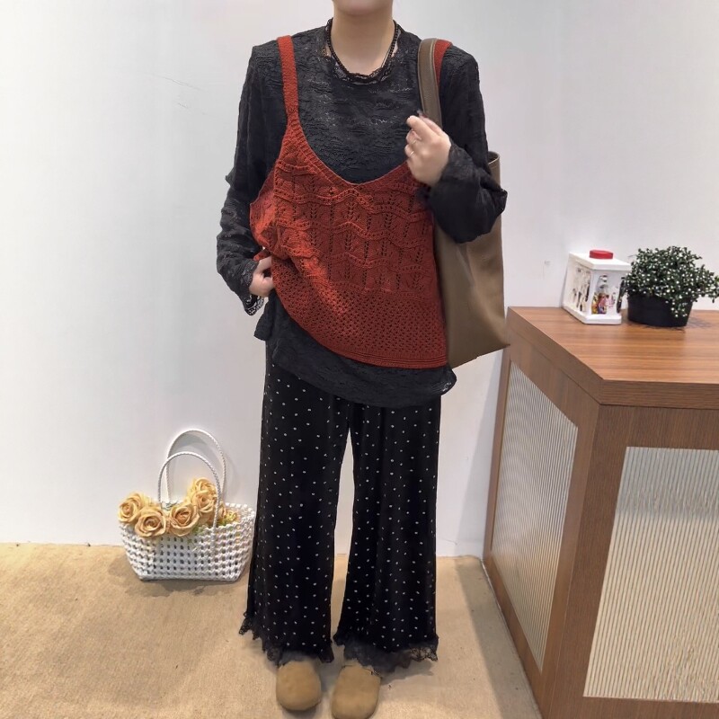 百搭蕾丝衫+吊带背心两件套
