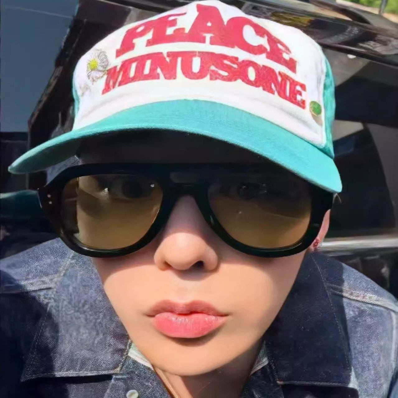 权志龙GD同款日常时尚男女情侣拼接pmo雏菊鸭舌帽