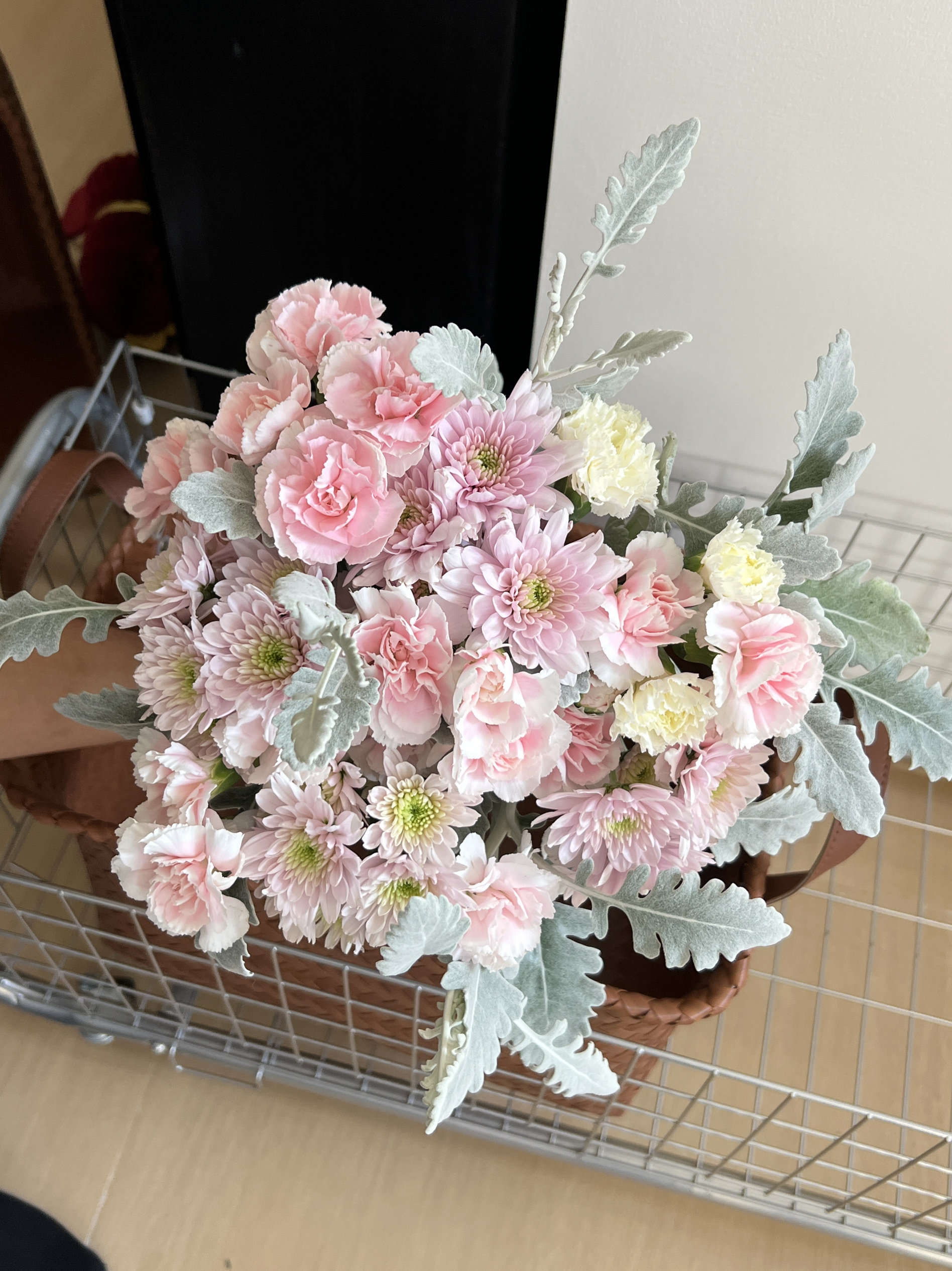 粉色气球家庭混搭花束  同城鲜花速递家庭水养鲜切花云南直发冷链,鲜花速递/花卉仿真/绿植园艺,花材,淘宝优惠券,粉丝福利购,淘宝优惠卷