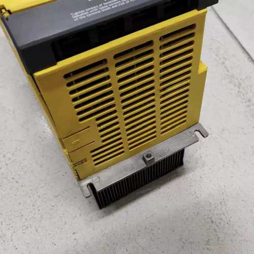 众桦A06B-6111-H022#H550主轴驱动器，议价