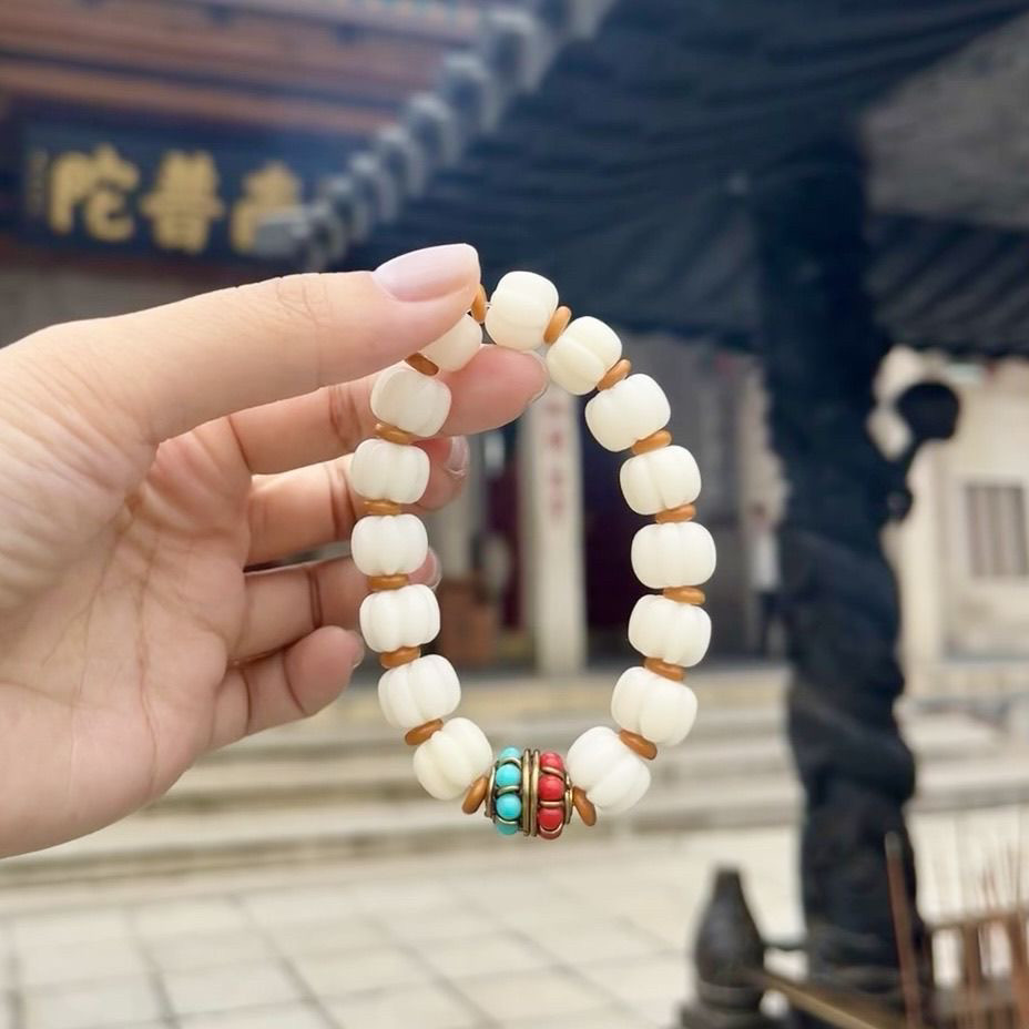 厦门南普陀菩提白玉南瓜珠手串时尚文玩佛珠男 女小众复古手链图片