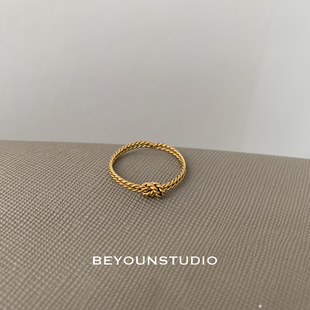 ZUORAN 复古金色做旧双层麻花打结戒指ins小众时尚钛钢女戒RF36