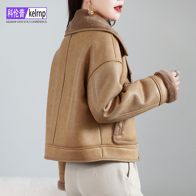 羊剪绒大衣女2025冬新短款西装领绣花边海宁羔羊毛毛颗粒皮草外套