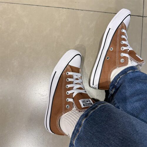 CONVERSE ALLSTAR 匡威经典款咖色低帮复古休闲帆布鞋 A15957C