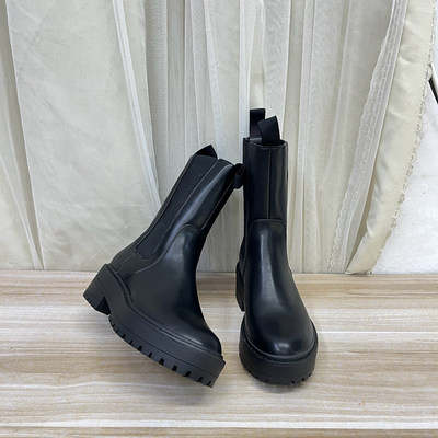 时尚新款舒适休闲百搭烟筒靴