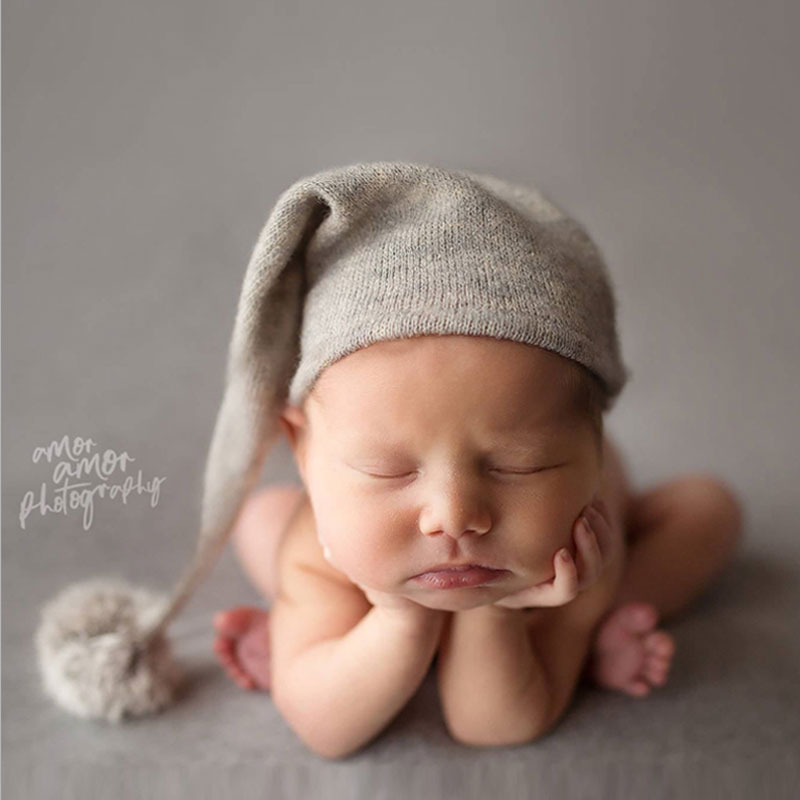 婴儿宝宝拍照毛球帽子满月照摄影