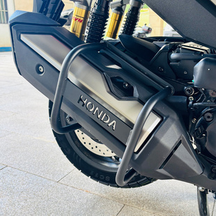 适用本田adv350排气管杠护杠保险杠防摔杠保护罩专用无损改装配件