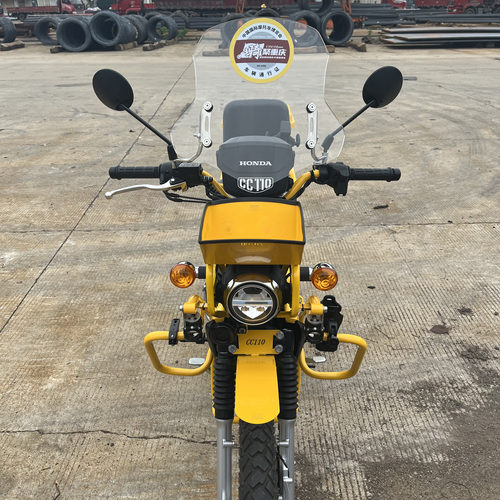 适用本田幼兽cc110挡风玻璃