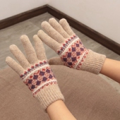 日本羊毛手套冬季 女士加绒加厚保暖针织五指分指森系触屏骑车手套