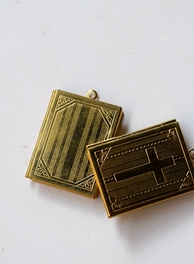 六子的店 纯铜长方形相片盒吊吊坠可打开可放相片【照片盒2】