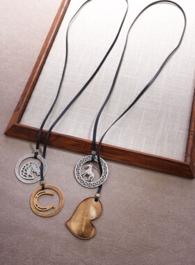 小众新款新中式轻复古爱心马蹄扣项链轻奢百搭高级感法式浪漫优雅