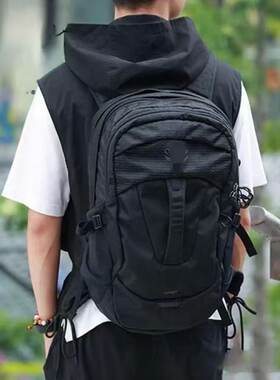 爆款彗星30L双肩包户外运动城市通勤登山通勤外出电脑背包