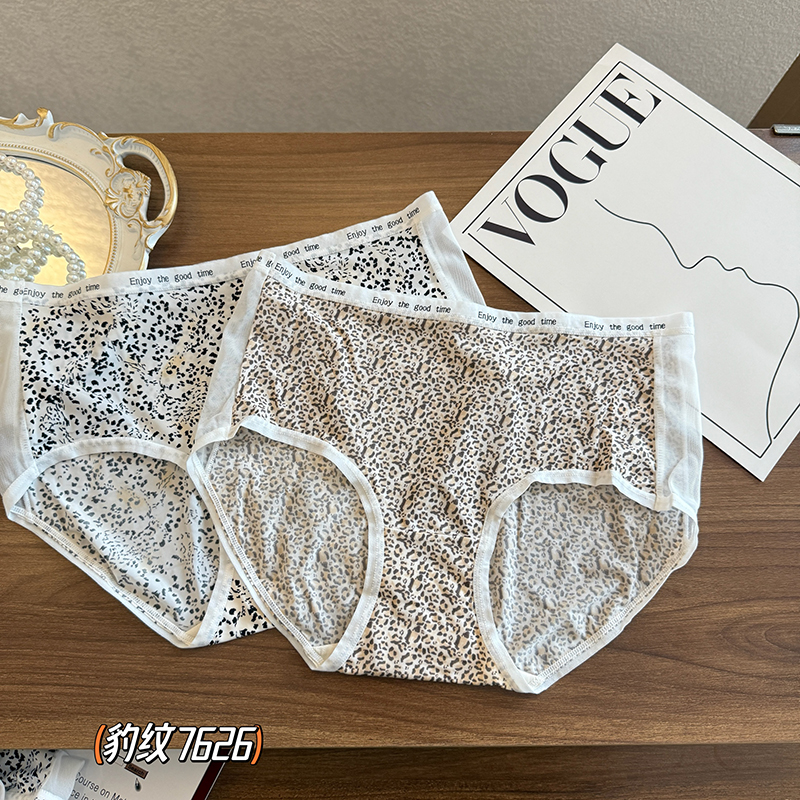 豹纹无痕女士包臀短裤中腰三角裤