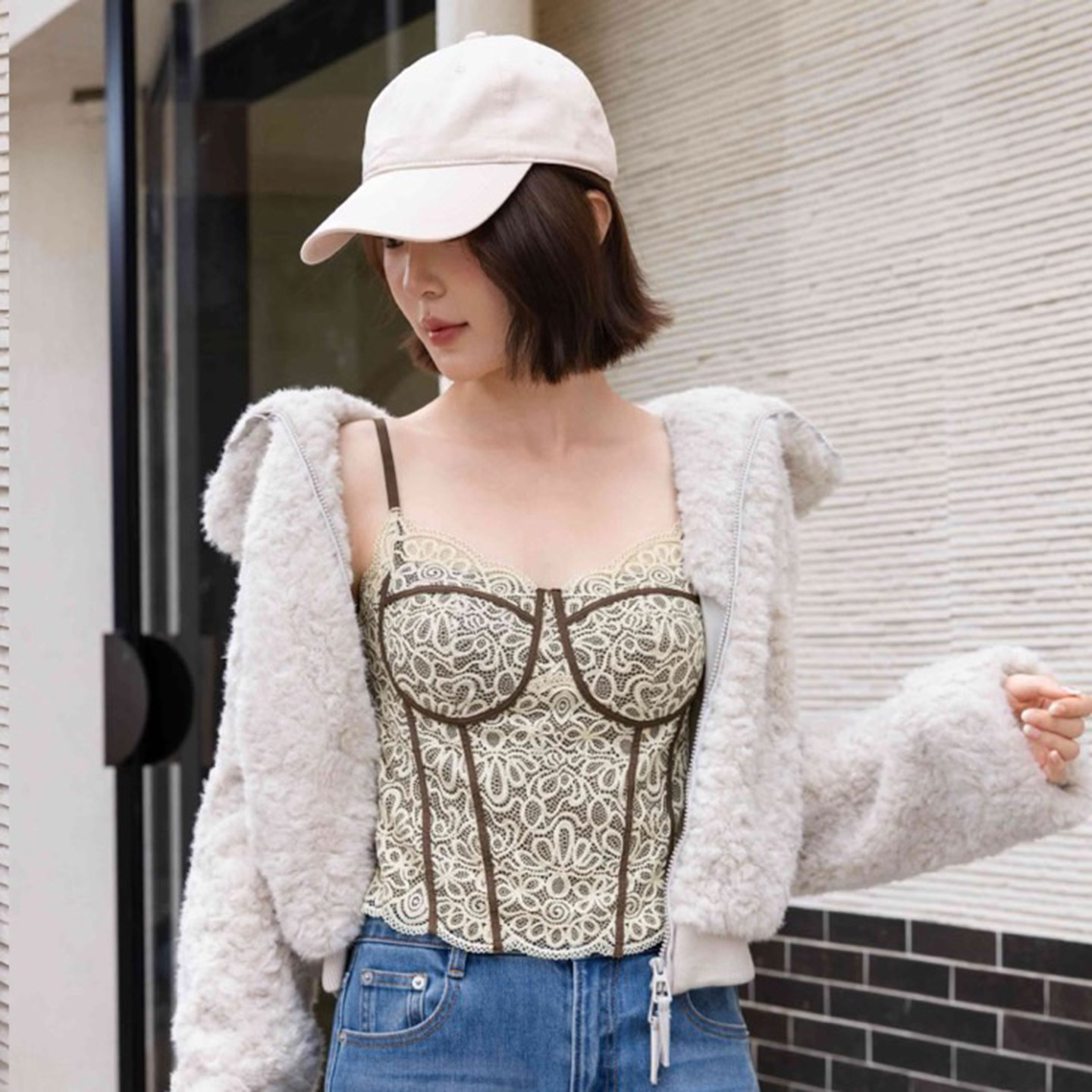 复古蕾丝吊带背心一体杯美背无痕