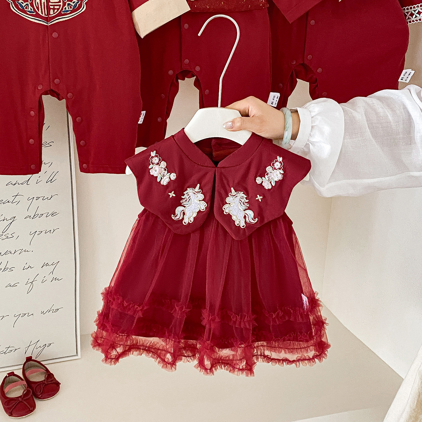 婴儿衣服中式公主裙女童国风夏季宝宝周岁礼服外出红色网纱蓬蓬裙