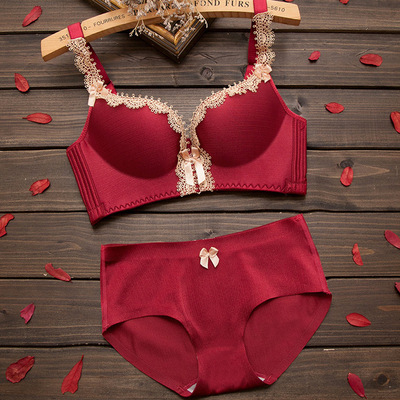 本命年红色无钢圈聚拢胸罩调整型