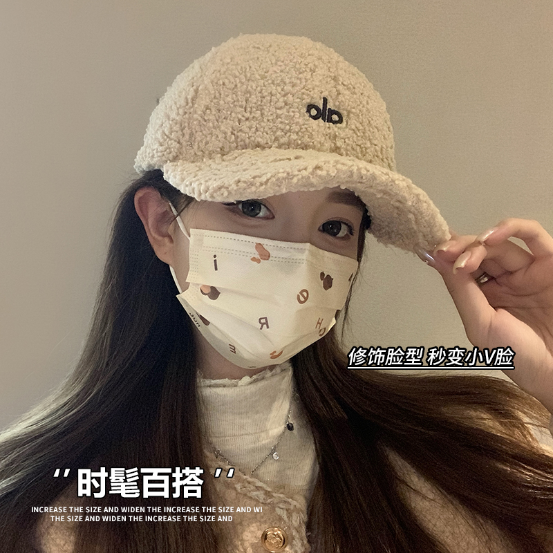 米色羊羔毛绒帽子女秋冬季显脸小棒球帽大头围保暖刺绣加厚鸭舌帽