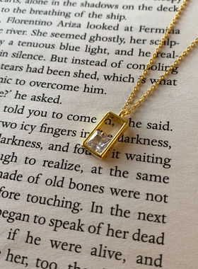 925纯银镀14K金公主方项链女 方形气质时尚简约百搭项链女锁骨链