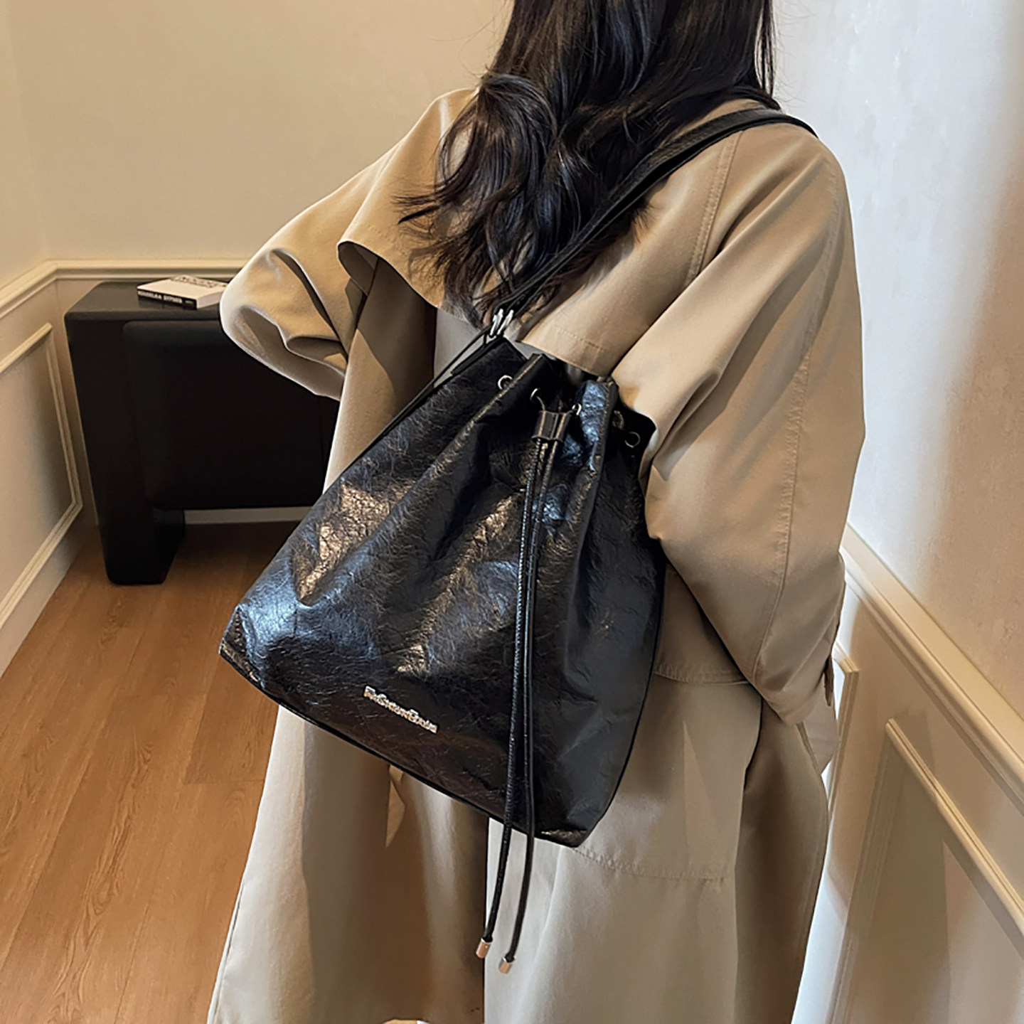 2025新款秋冬百搭大容量水桶包包女高级感单肩双肩包旅游随身背包,箱包皮具/热销女包/男包,水桶包,淘宝优惠券,粉丝福利购,淘宝优惠卷