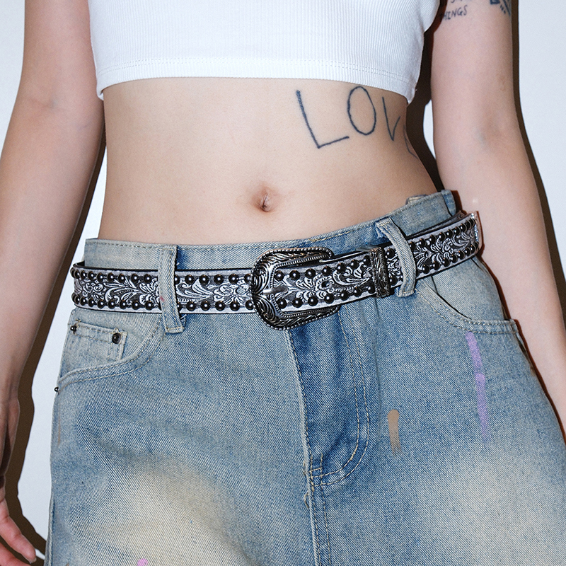皮带枪色新款铆钉雕纹扣印花辣妹