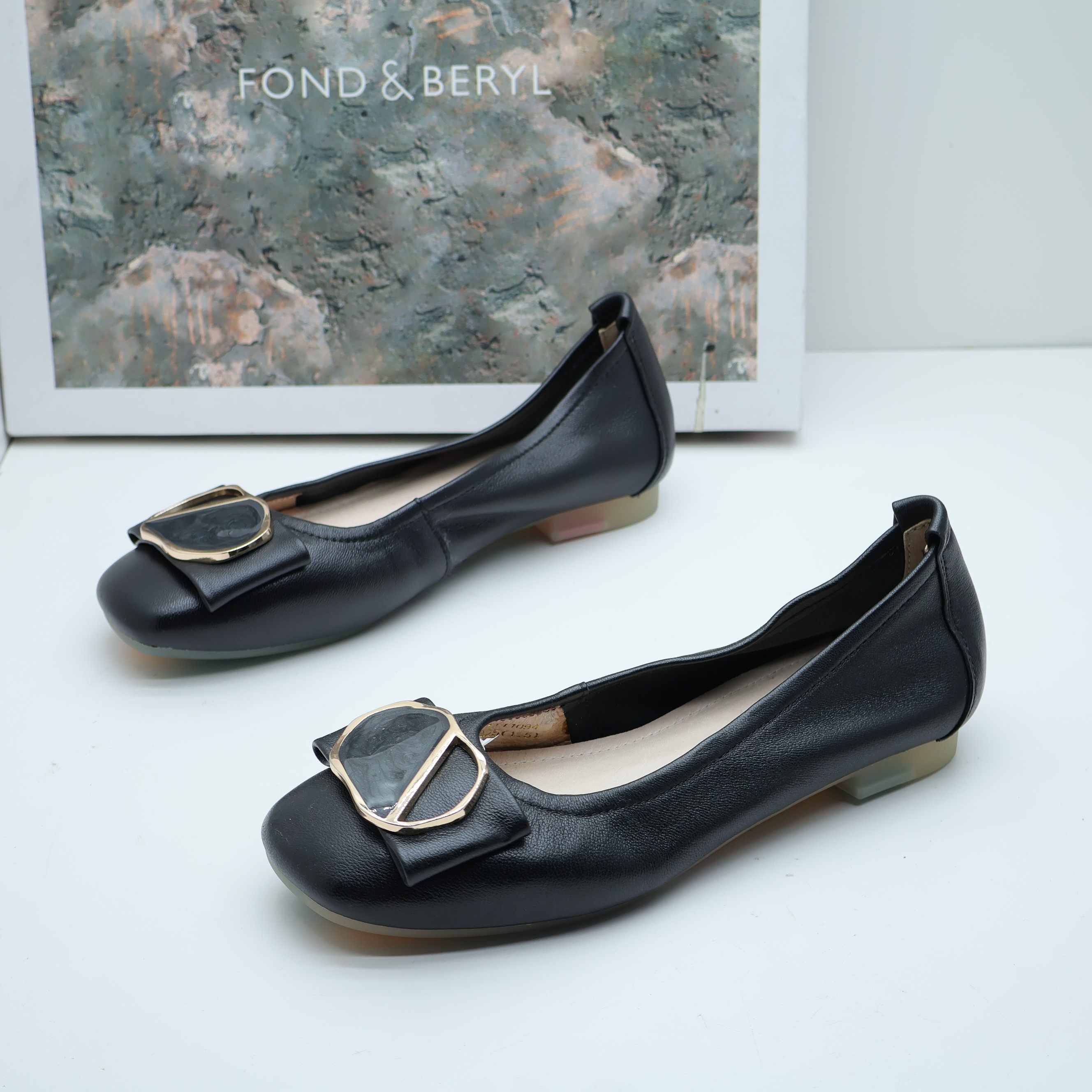 Fondberyl菲伯丽尔撤柜春季方头一脚蹬平底真皮跳舞鞋浅口女单鞋,女鞋,浅口单鞋,淘宝优惠券,粉丝福利购,淘宝优惠卷