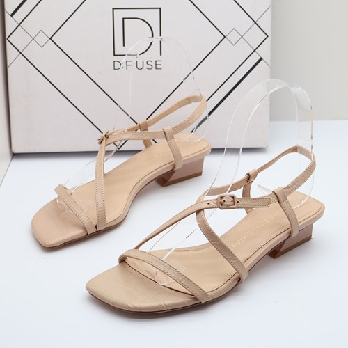 D:FUSE/迪芙斯撤柜夏季真皮露趾甜美粗跟百搭一字扣带时装凉鞋女