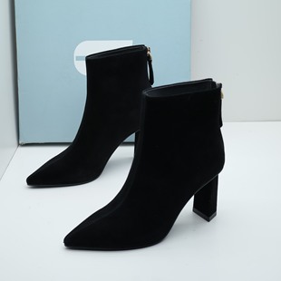 Comely康莉撤柜断码秋季真皮时装靴尖头粗高跟后拉链短靴女瘦瘦靴