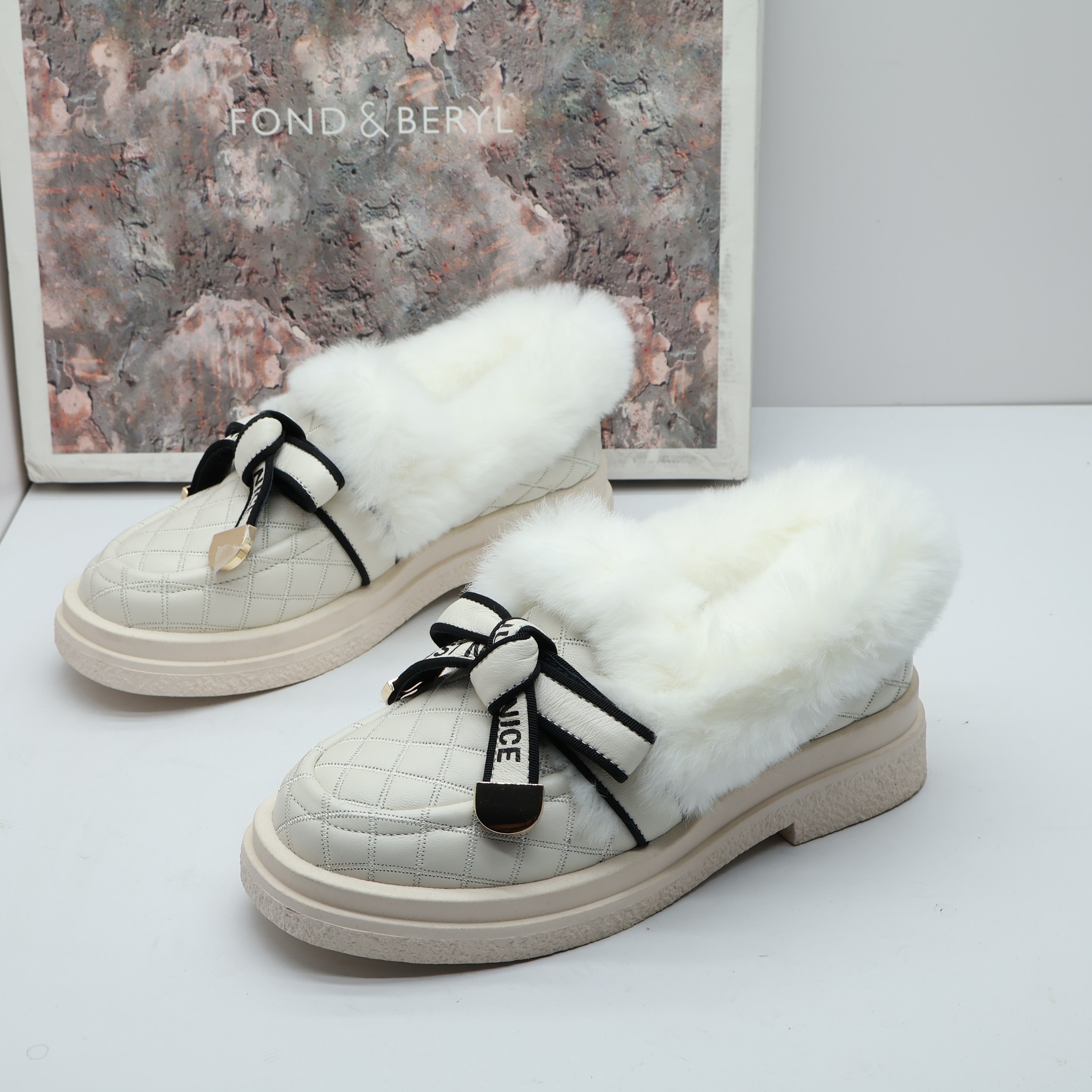 Fondberyl菲伯丽尔撤柜秋英伦毛毛鞋蝴蝶结休闲乐福鞋平底懒人鞋