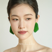 Two.L.Liu原创设计绿色流苏耳环女秋冬夸张高级感重工手工耳夹