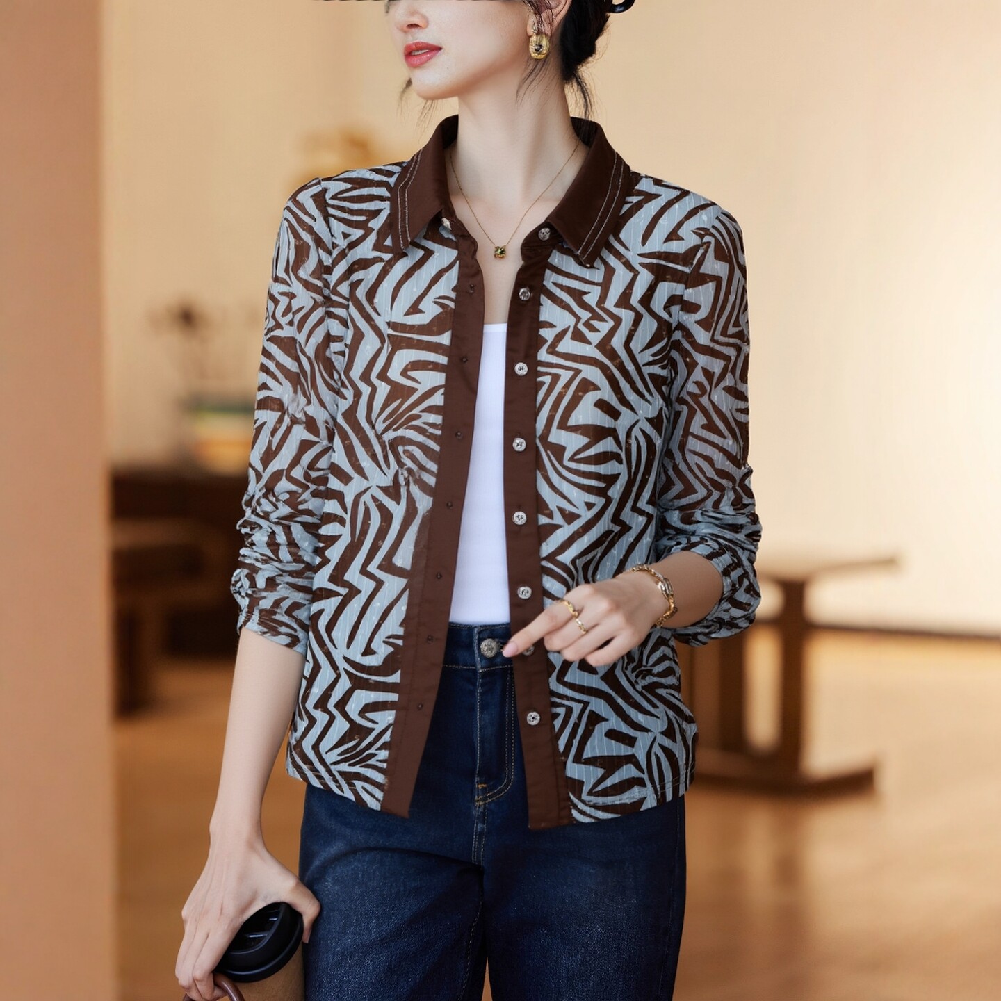 品牌中年妈妈高级感休闲上衣大码胖mm印花衬衫女春秋薄款长袖夏季