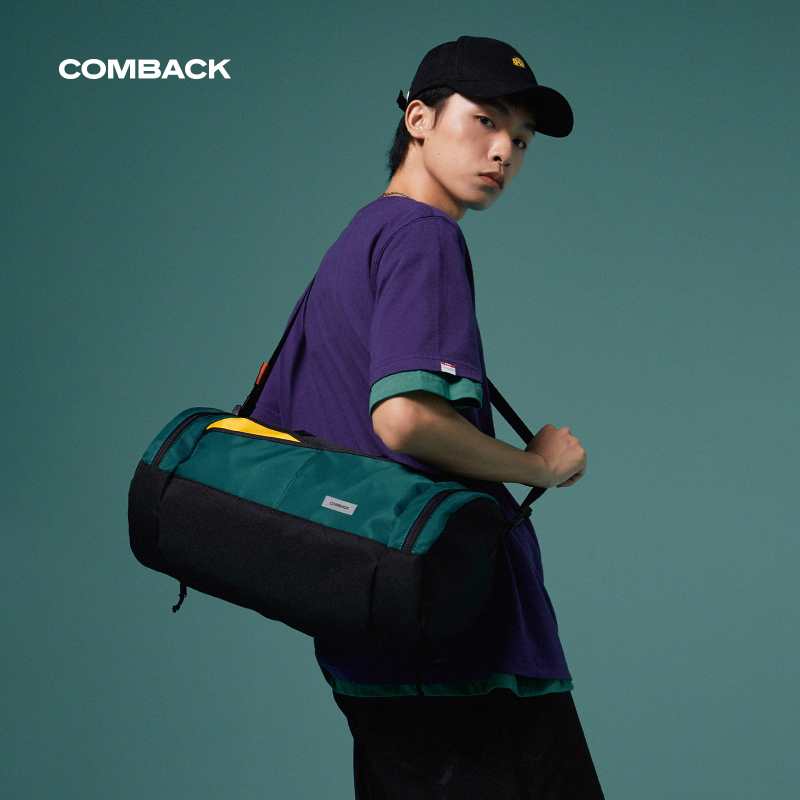 新款大容量拼接时尚风轻便行李包