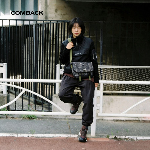 COMBACK户外休闲单肩包