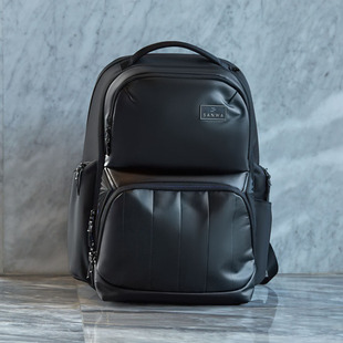 日本SANWA电脑包双肩包大防水户外旅行容量背包学生书包通勤上班大容量简约黑色多层旅行包多功能男女通用