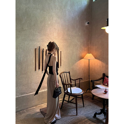 uuyeii 黑色露肩飘带露背挂脖吊带背心女夏季短款修身设计感上衣