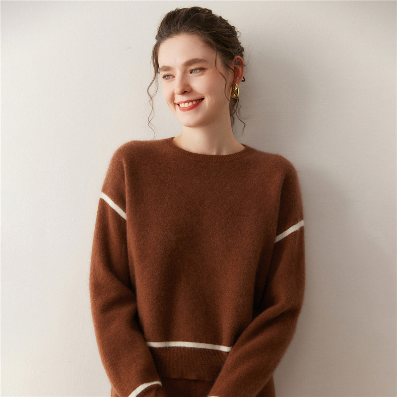 2025年秋季加厚套头宽松型圆领短款撞色羊绒衫时尚百搭通勤
