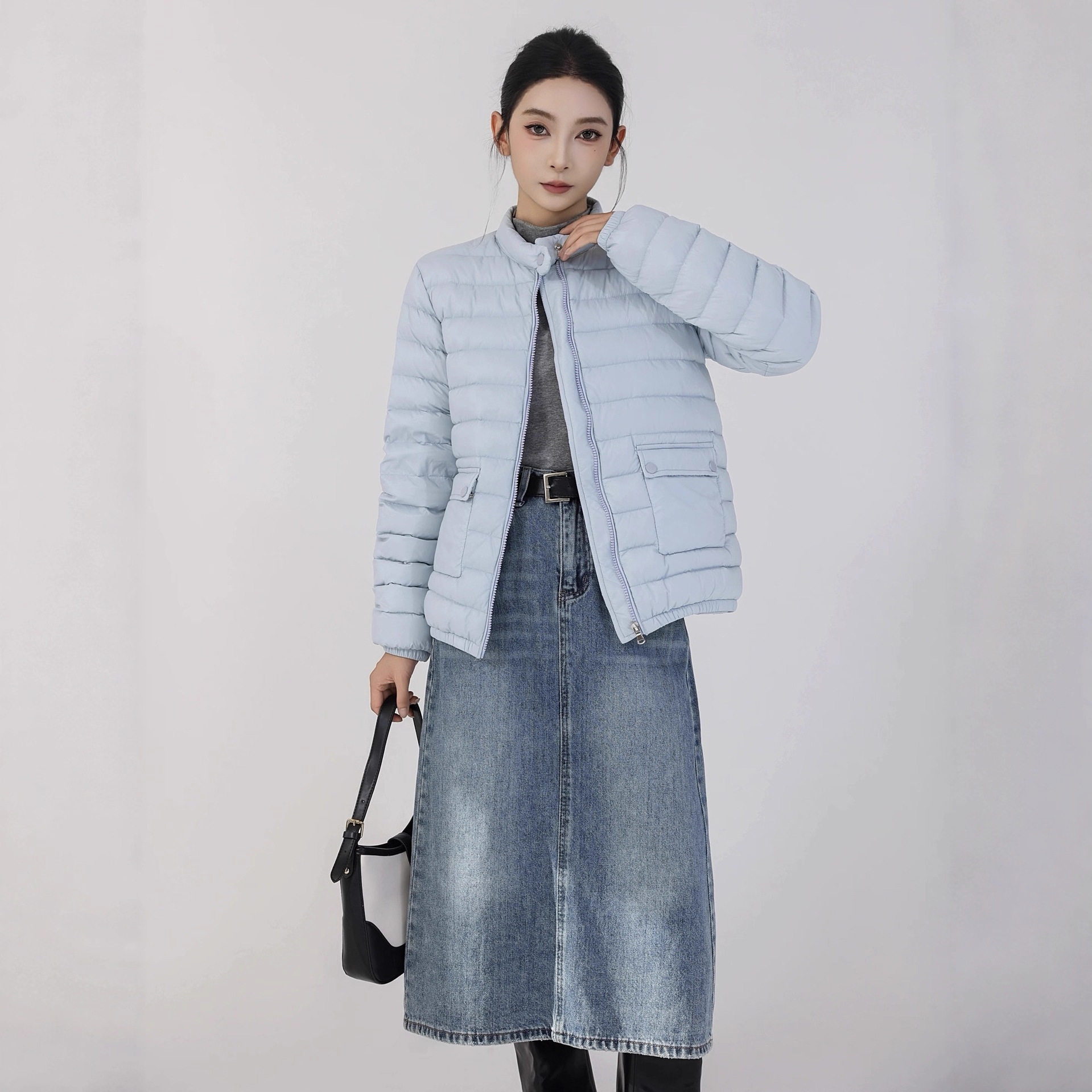 羽绒服女2025冬季新款立领轻薄90白鸭绒修身显瘦轻便纯色短款外套