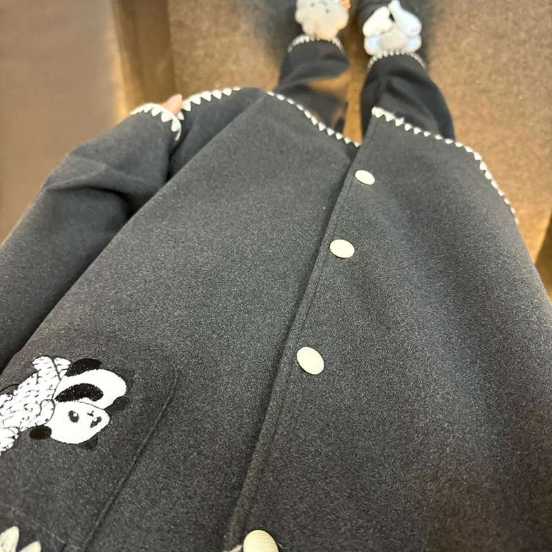 侘町2025年新款灰色熊猫德绒睡衣女秋冬款可外穿加厚家居服套装