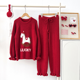 侘町睡衣女款2025新款英文小马长袖本命年半边绒红色秋冬季家居服