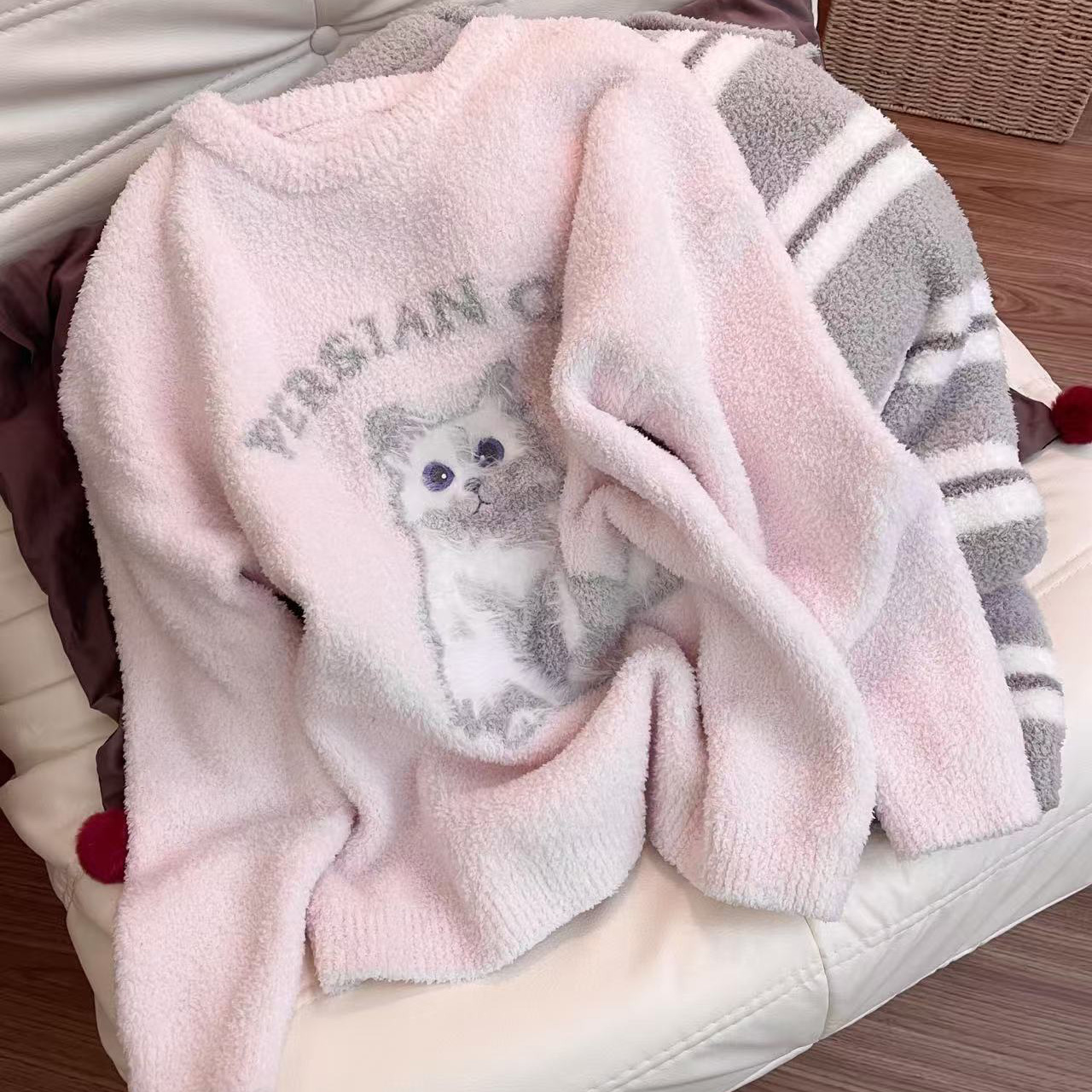 侘町2025秋冬季新款奶呼呼小猫半边绒开衫睡衣少女保暖加绒家居服