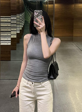 超好看半高领灰色无袖吊带背心女2026夏季新款修身显瘦辣妹小上衣