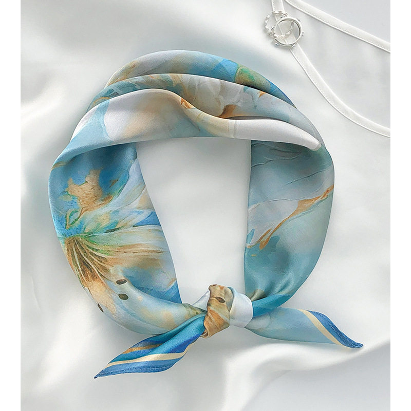 新款春夏百合花朵真丝丝巾桑蚕丝礼品围巾高档缎面丝绸小方巾头巾