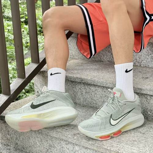 耐克 Nike G.T. Hustle 3 EP 男子运动耐磨缓震篮球鞋 FV5952-300