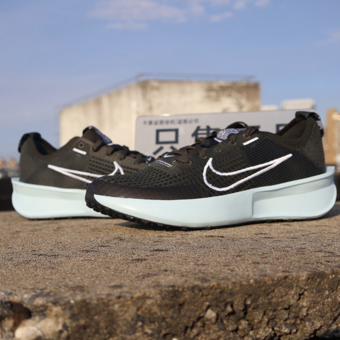 耐克 Nike INTERACT RUN 男子运动休闲轻便透气跑步鞋 FD2291-300