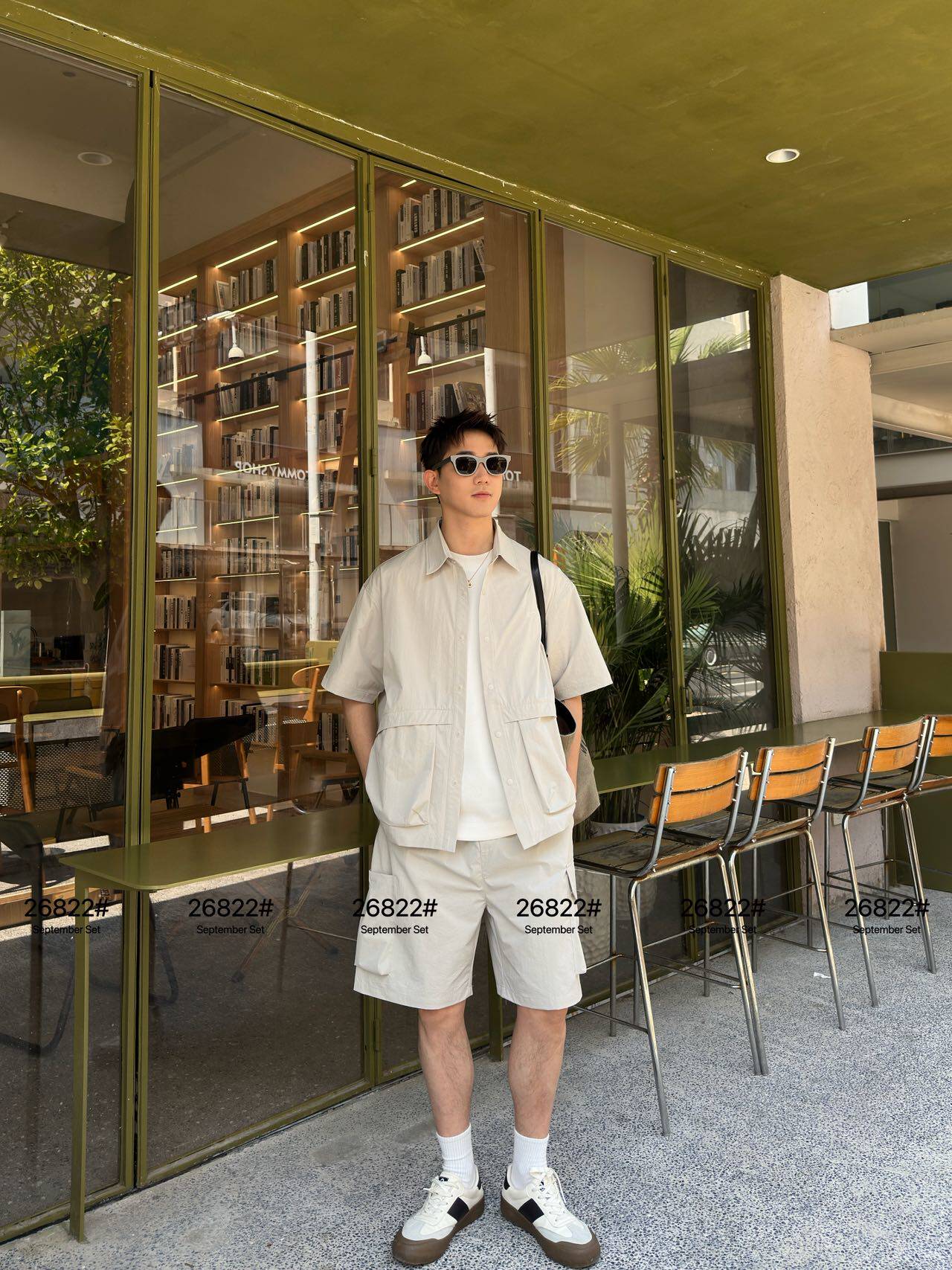 实体商场薄款休闲套装夏季短袖短裤两件套时尚翻领宽松男简约百搭