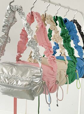 casselini日系多巴胺云朵包运动包单肩斜挎包女尼龙防水轻便休闲