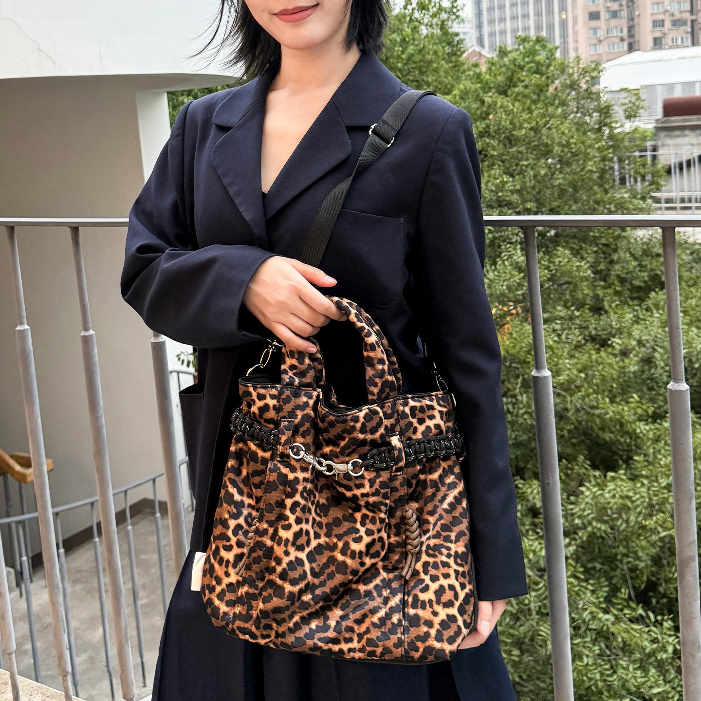 【特价清仓】casselini豹纹防水轻便大容量手提包斜挎包通勤女包