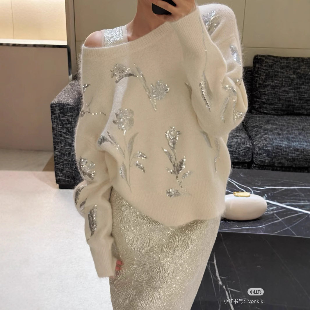 温婉序曲|云朵羊驼毛 重工花卉毛衣