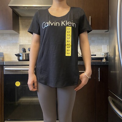 国内现货任意两件加拿大直邮 C*K 女式T恤军绿色白色黑色大logo