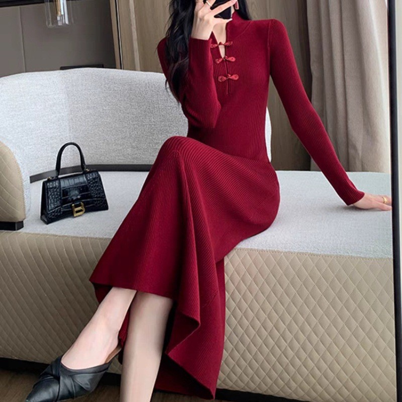 新中式国风旗袍针织连衣裙女秋冬季新款中长款盘扣打底鱼尾毛衣裙